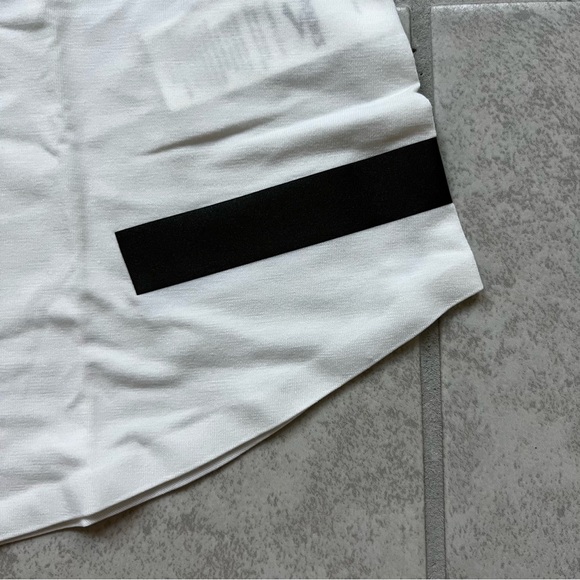 NWT Brooks Women’s Carbonite Tank - Nightlife/Reflective - Picture 4 of 8